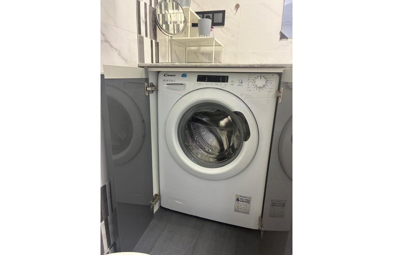 Herverkoop - Appartement -
Torrevieja - Centro