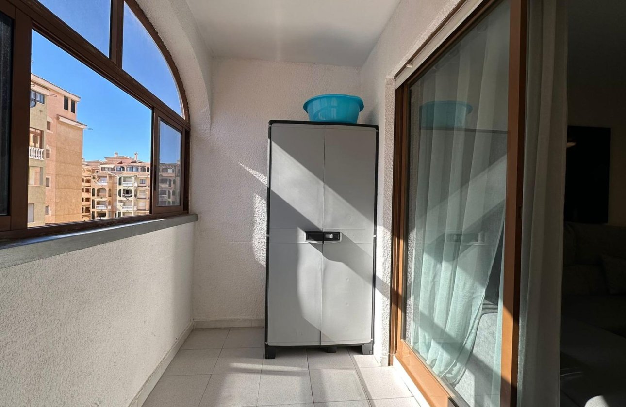 Herverkoop - Appartement -
Torrevieja - Centro
