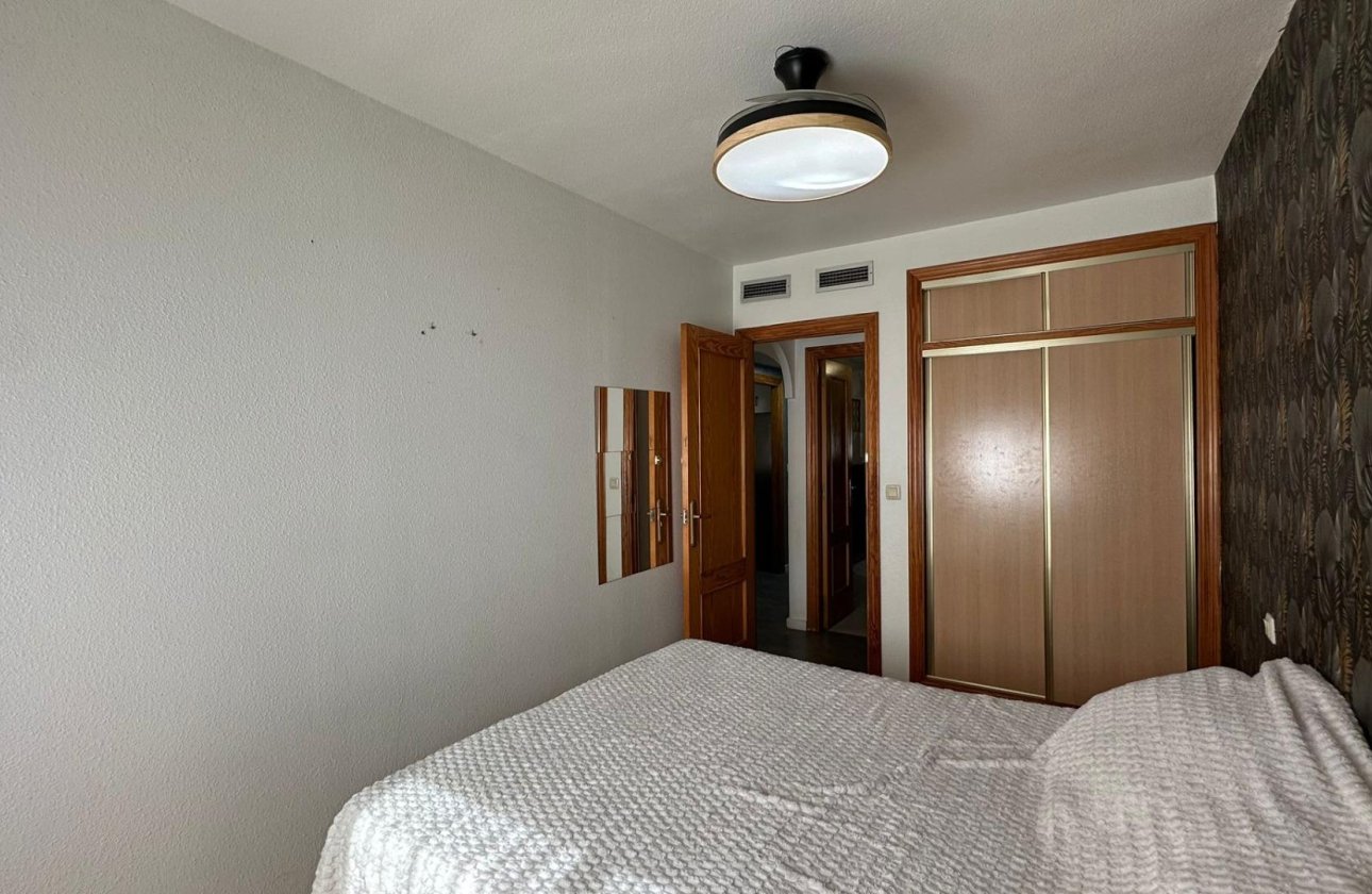 Herverkoop - Appartement -
Torrevieja - Centro