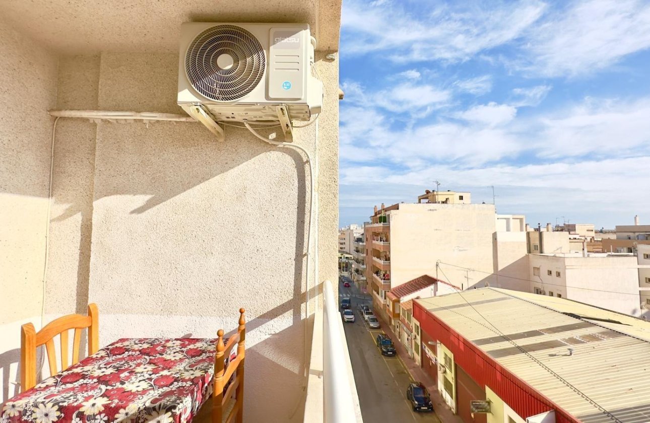 Herverkoop - Appartement -
Torrevieja - Centro