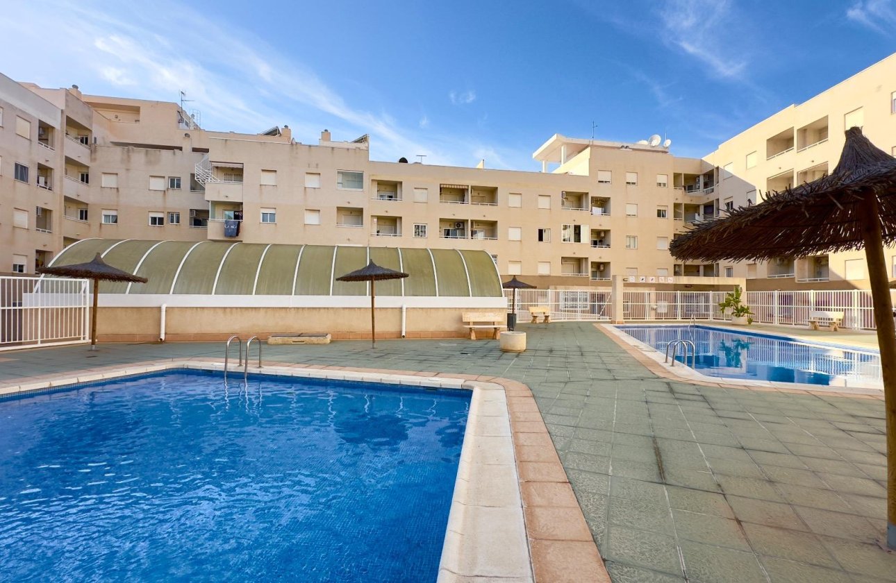Herverkoop - Appartement -
Torrevieja - Centro