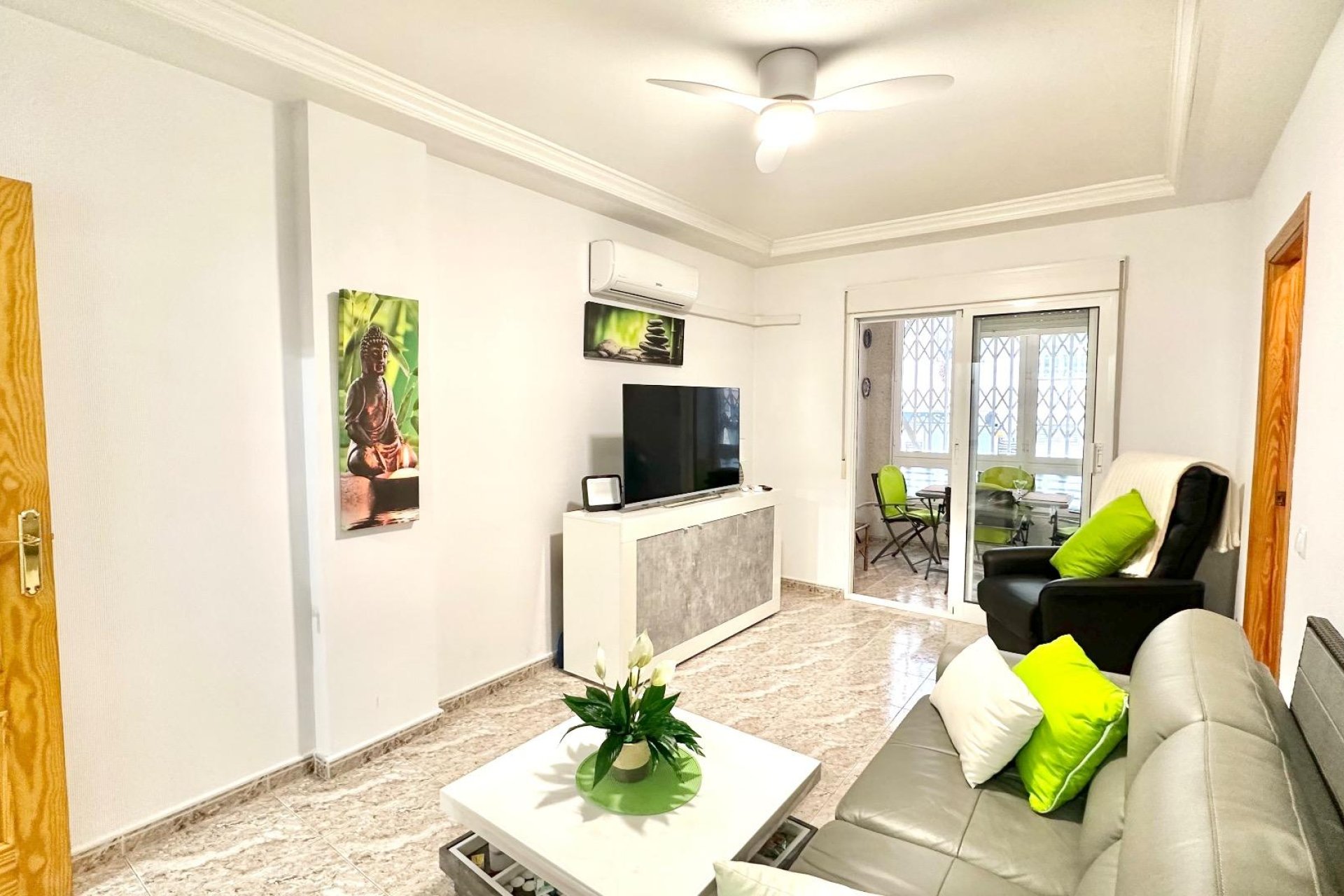 Herverkoop - Appartement -
Torrevieja - Centro