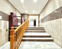 Herverkoop - Appartement -
Torrevieja - Centro