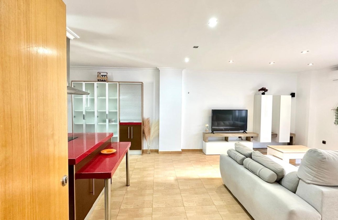 Herverkoop - Appartement -
Torrevieja - Centro