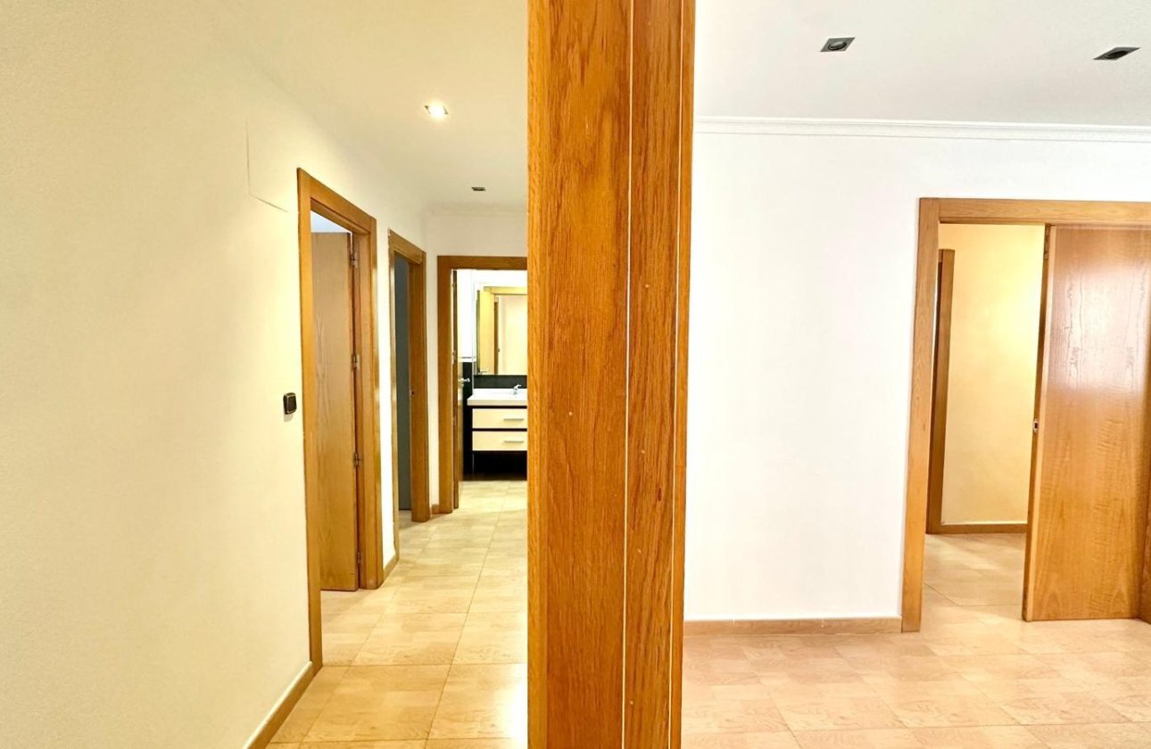 Herverkoop - Appartement -
Torrevieja - Centro