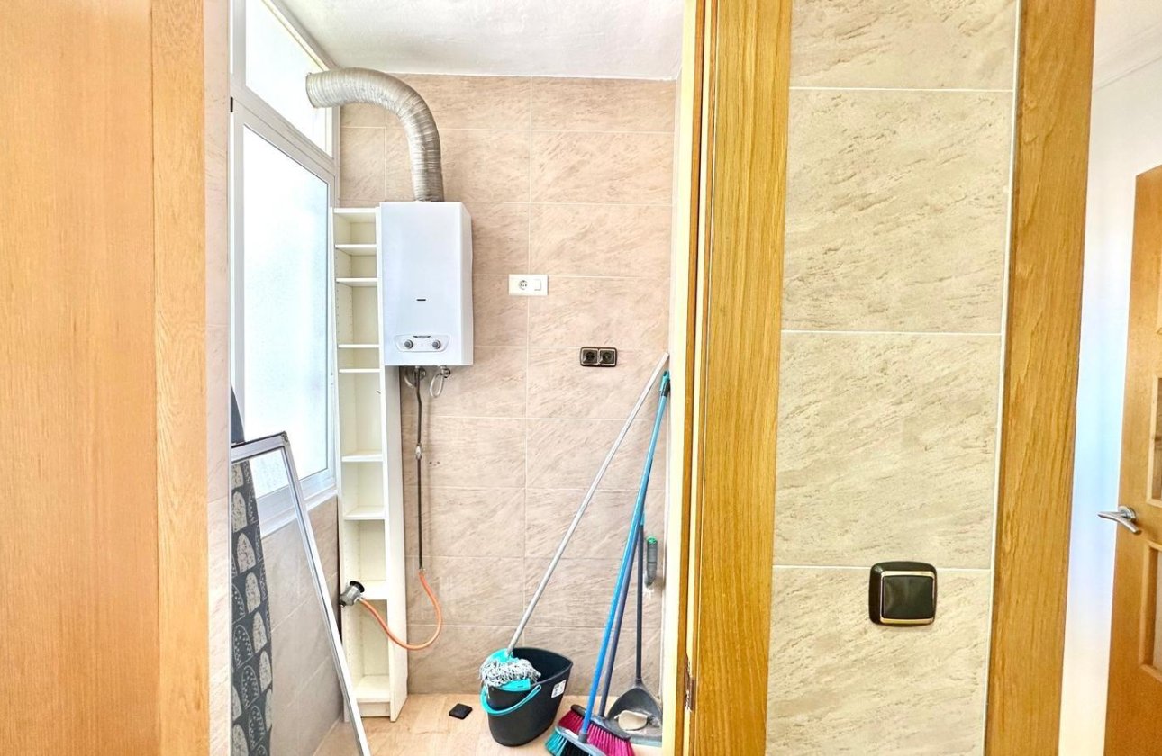 Herverkoop - Appartement -
Torrevieja - Centro