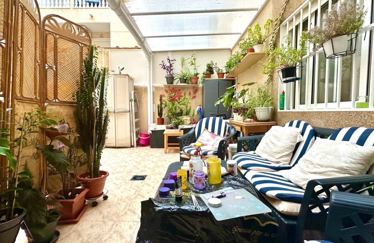 Herverkoop - Appartement -
Torrevieja - Centro