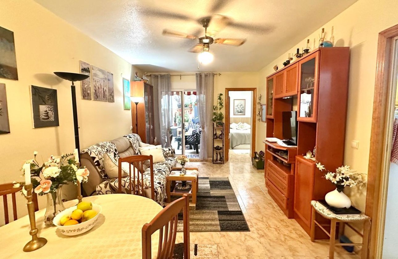 Herverkoop - Appartement -
Torrevieja - Centro