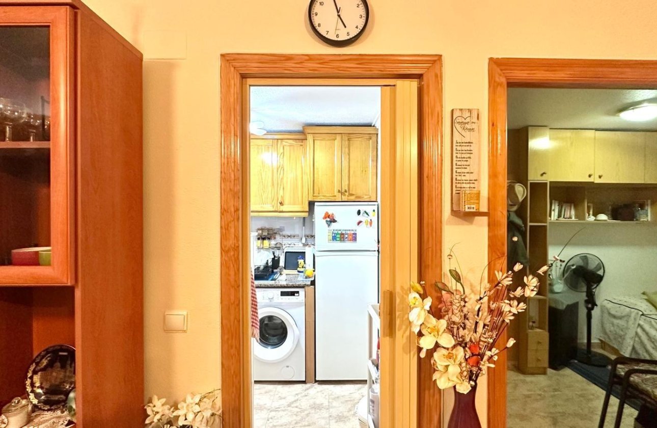 Herverkoop - Appartement -
Torrevieja - Centro