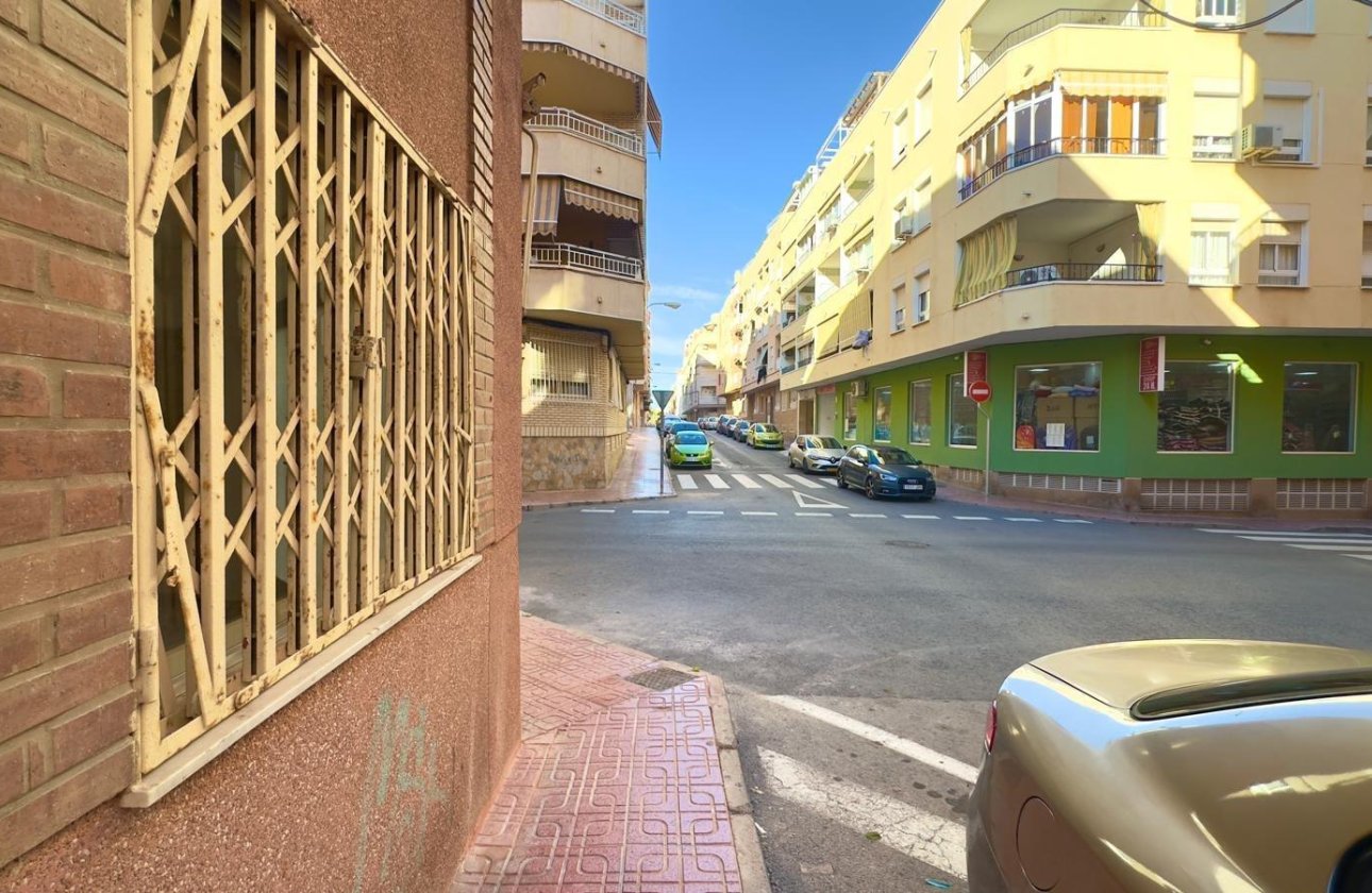 Herverkoop - Appartement -
Torrevieja - Centro