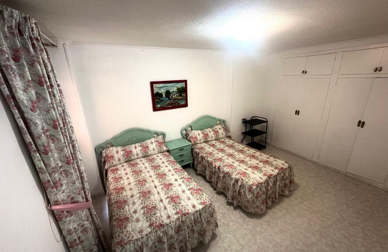 Herverkoop - Appartement -
Torrevieja - Centro