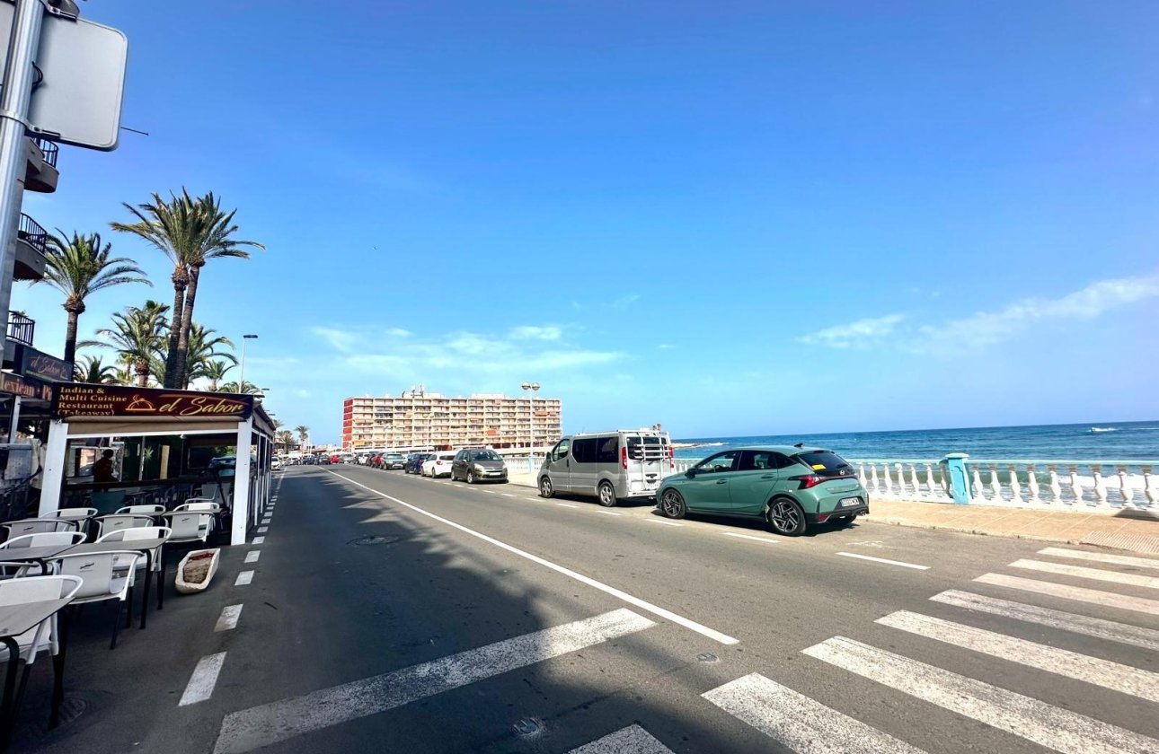 Herverkoop - Appartement -
Torrevieja - Centro