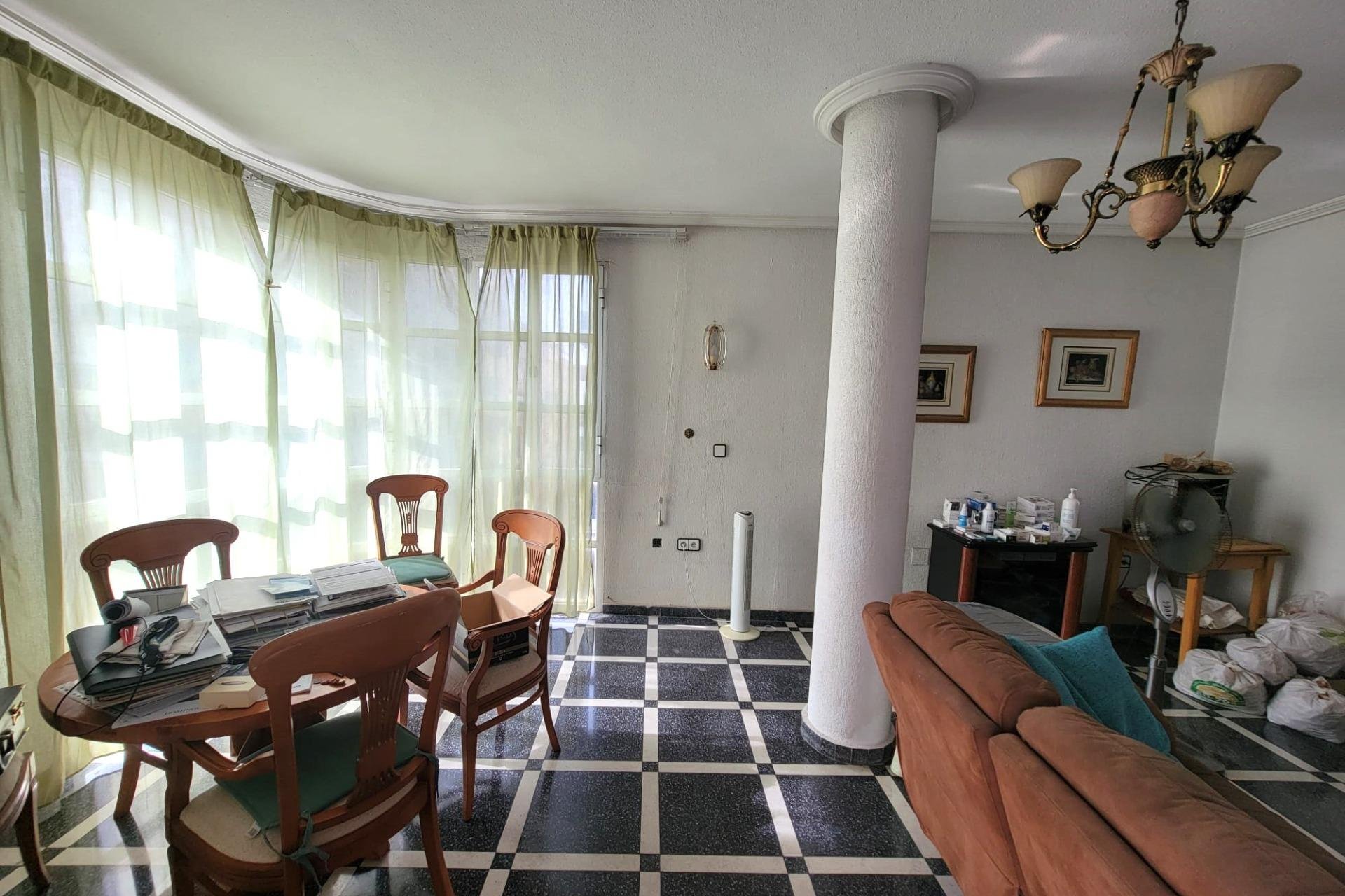 Herverkoop - Appartement -
Torrevieja - Centro