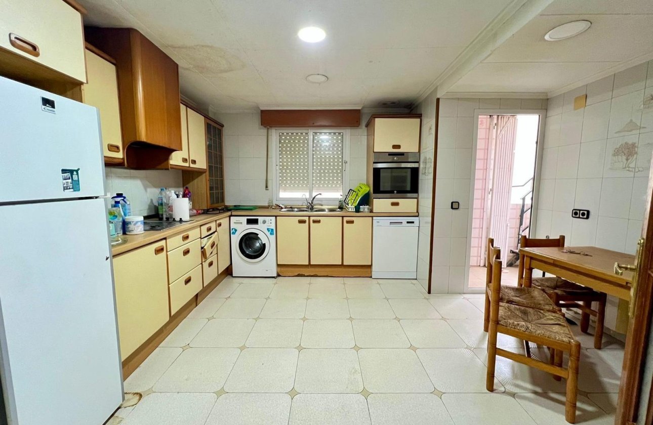 Herverkoop - Appartement -
Torrevieja - Centro