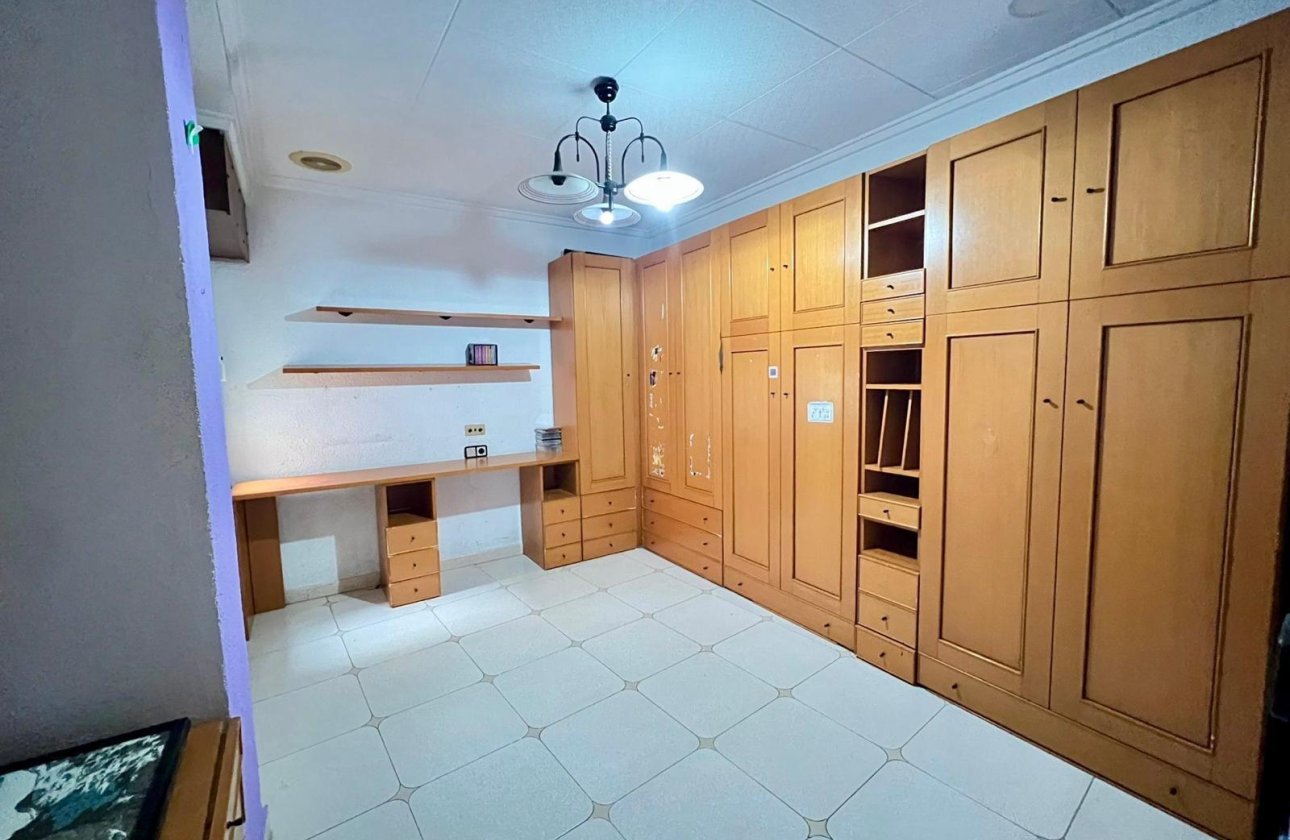 Herverkoop - Appartement -
Torrevieja - Centro