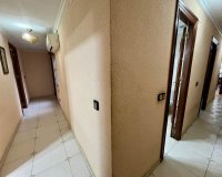 Herverkoop - Appartement -
Torrevieja - Centro