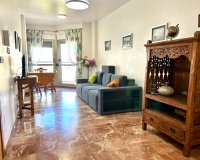 Herverkoop - Appartement -
Torrevieja - Centro