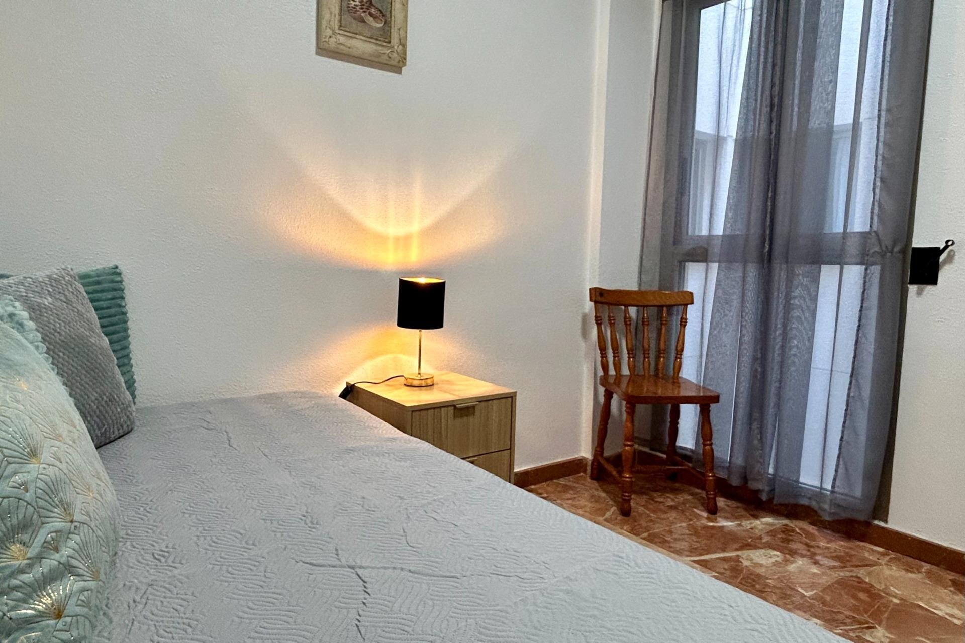 Herverkoop - Appartement -
Torrevieja - Centro