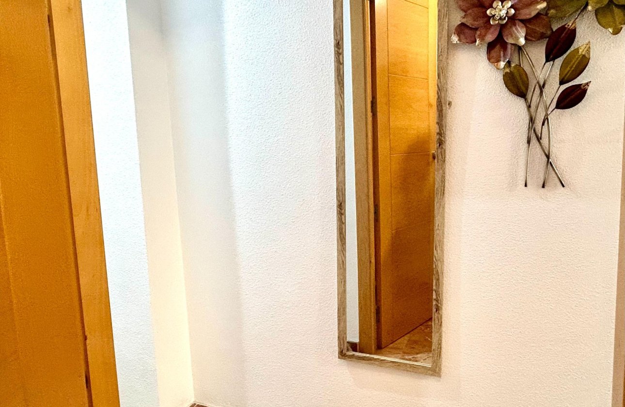 Herverkoop - Appartement -
Torrevieja - Centro