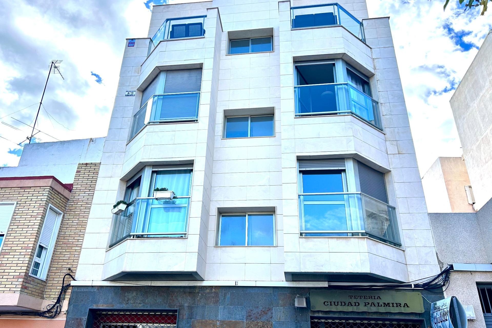 Herverkoop - Appartement -
Torrevieja - Centro