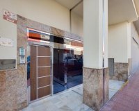 Herverkoop - Appartement -
Torrevieja - Centro