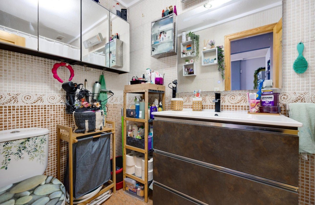 Herverkoop - Appartement -
Torrevieja - Centro