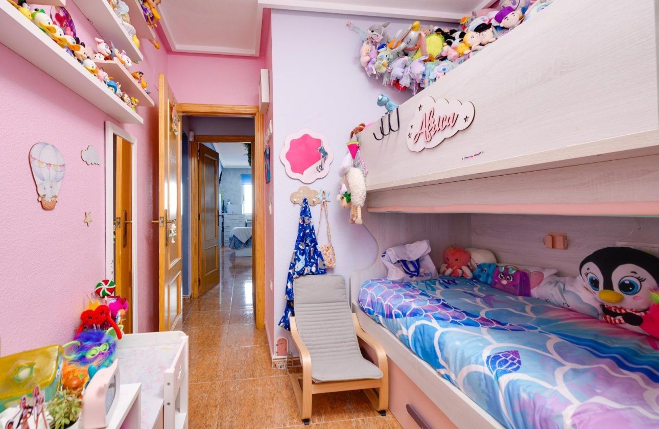 Herverkoop - Appartement -
Torrevieja - Centro