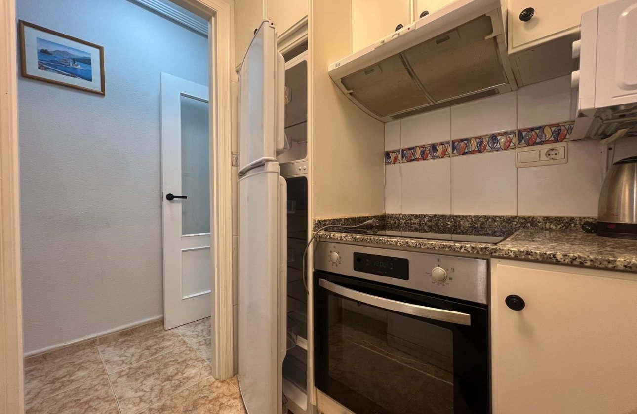 Herverkoop - Appartement -
Torrevieja - Centro