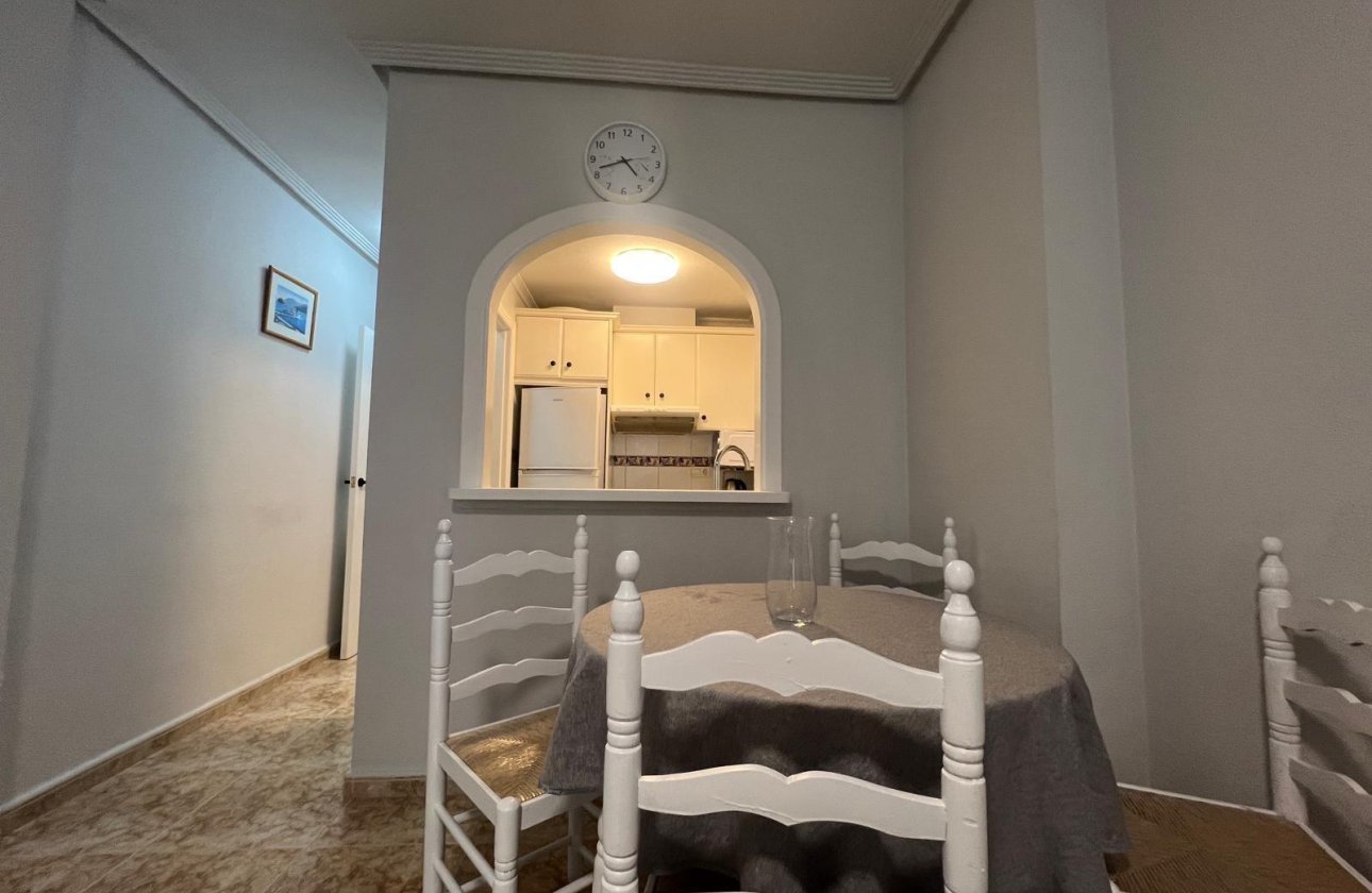 Herverkoop - Appartement -
Torrevieja - Centro