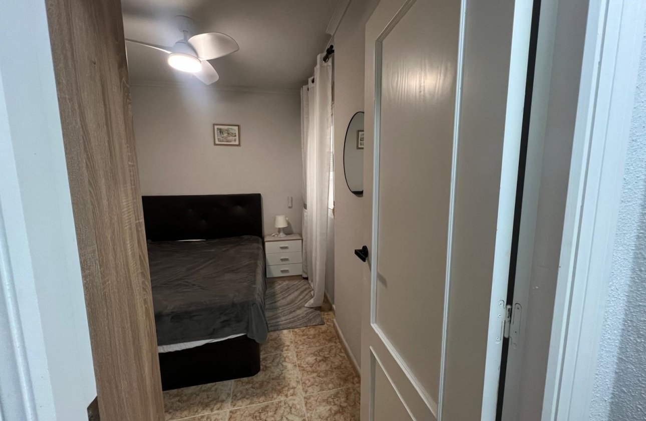 Herverkoop - Appartement -
Torrevieja - Centro