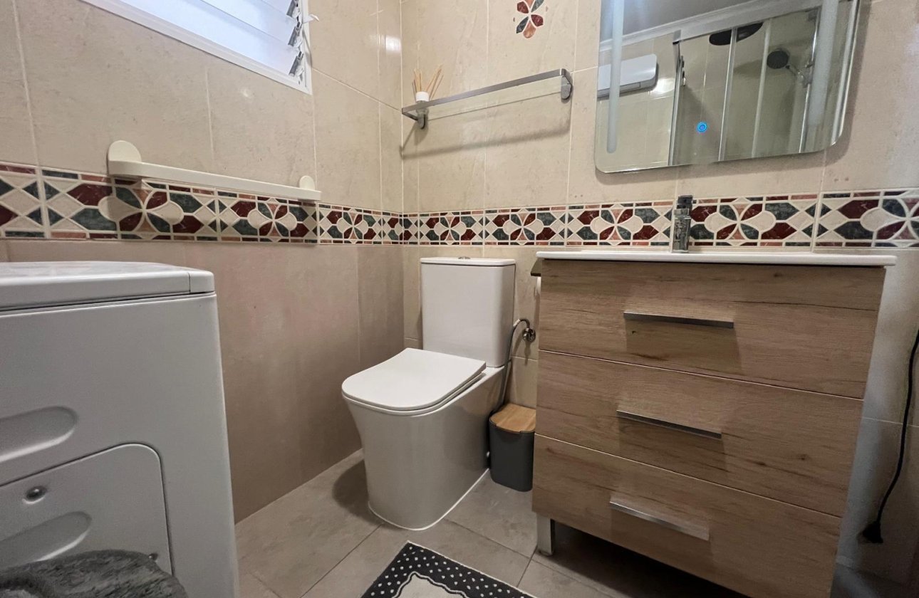 Herverkoop - Appartement -
Torrevieja - Centro