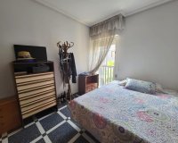 Herverkoop - Appartement -
Torrevieja - Centro