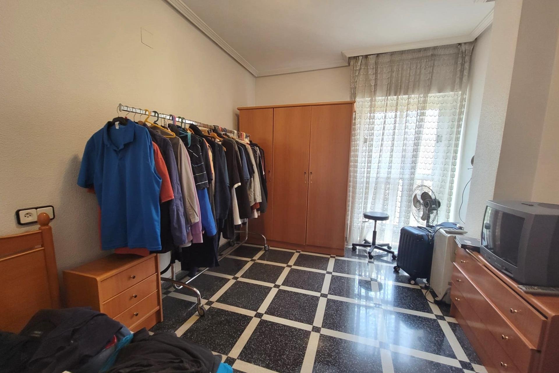 Herverkoop - Appartement -
Torrevieja - Centro