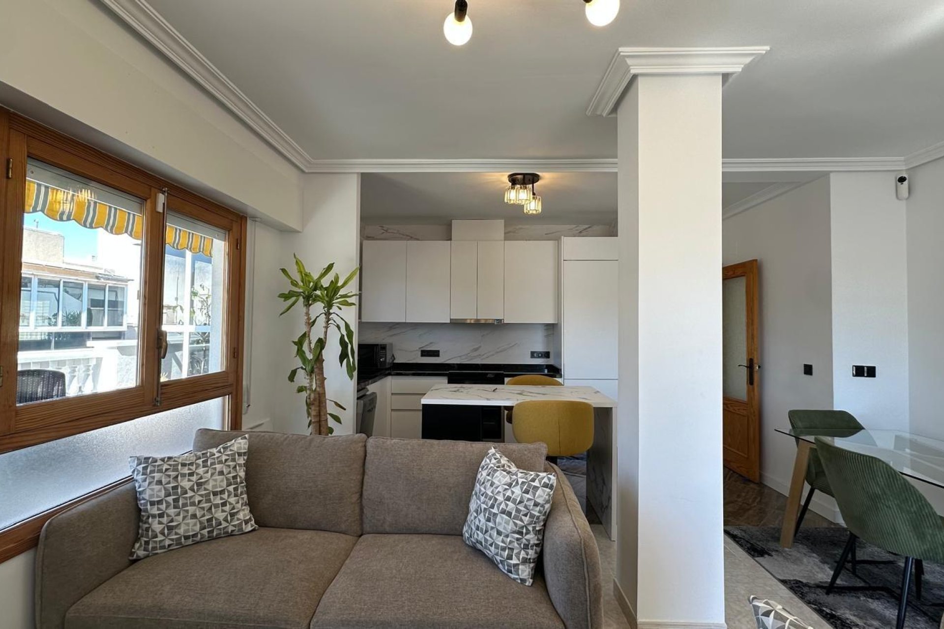 Herverkoop - Appartement -
Torrevieja - Centro