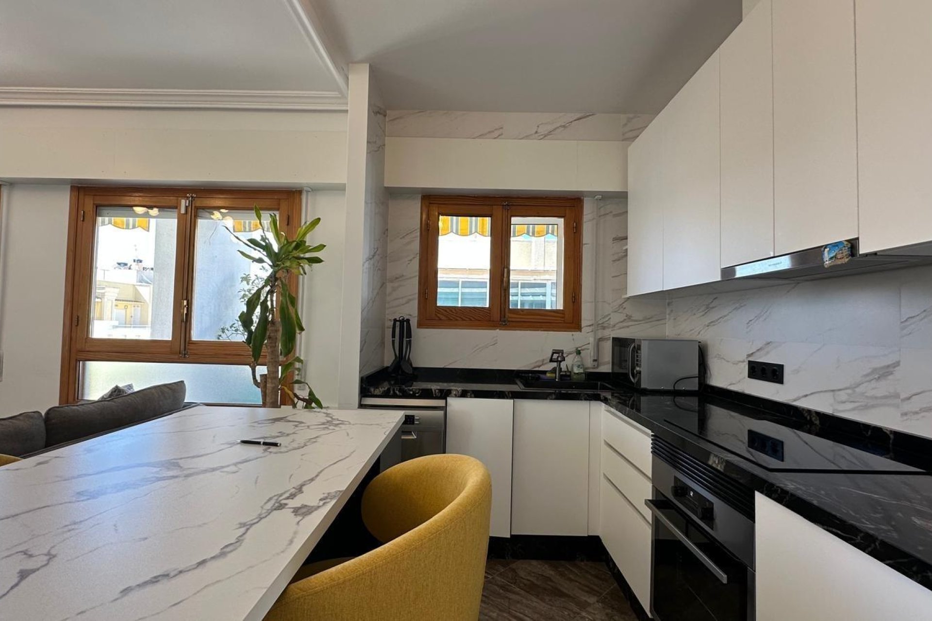 Herverkoop - Appartement -
Torrevieja - Centro