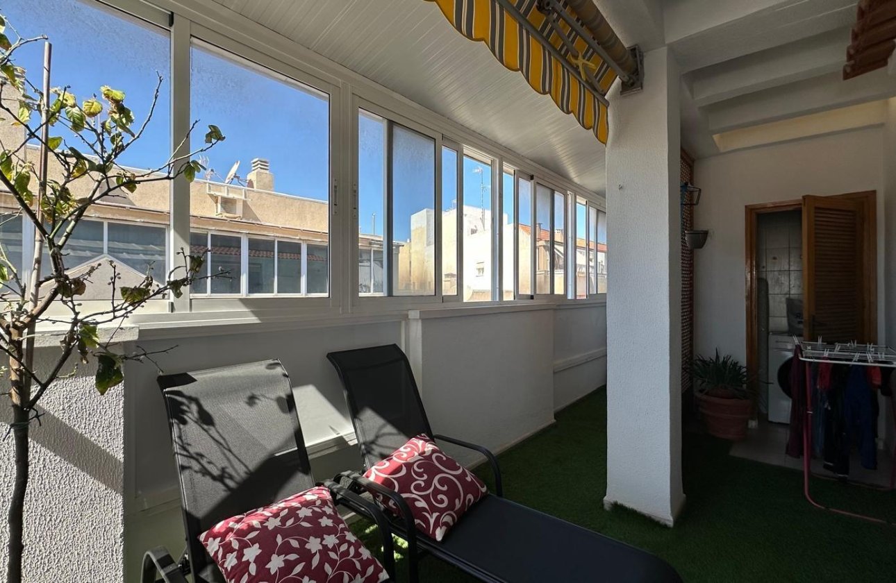 Herverkoop - Appartement -
Torrevieja - Centro