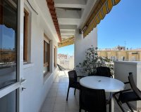 Herverkoop - Appartement -
Torrevieja - Centro