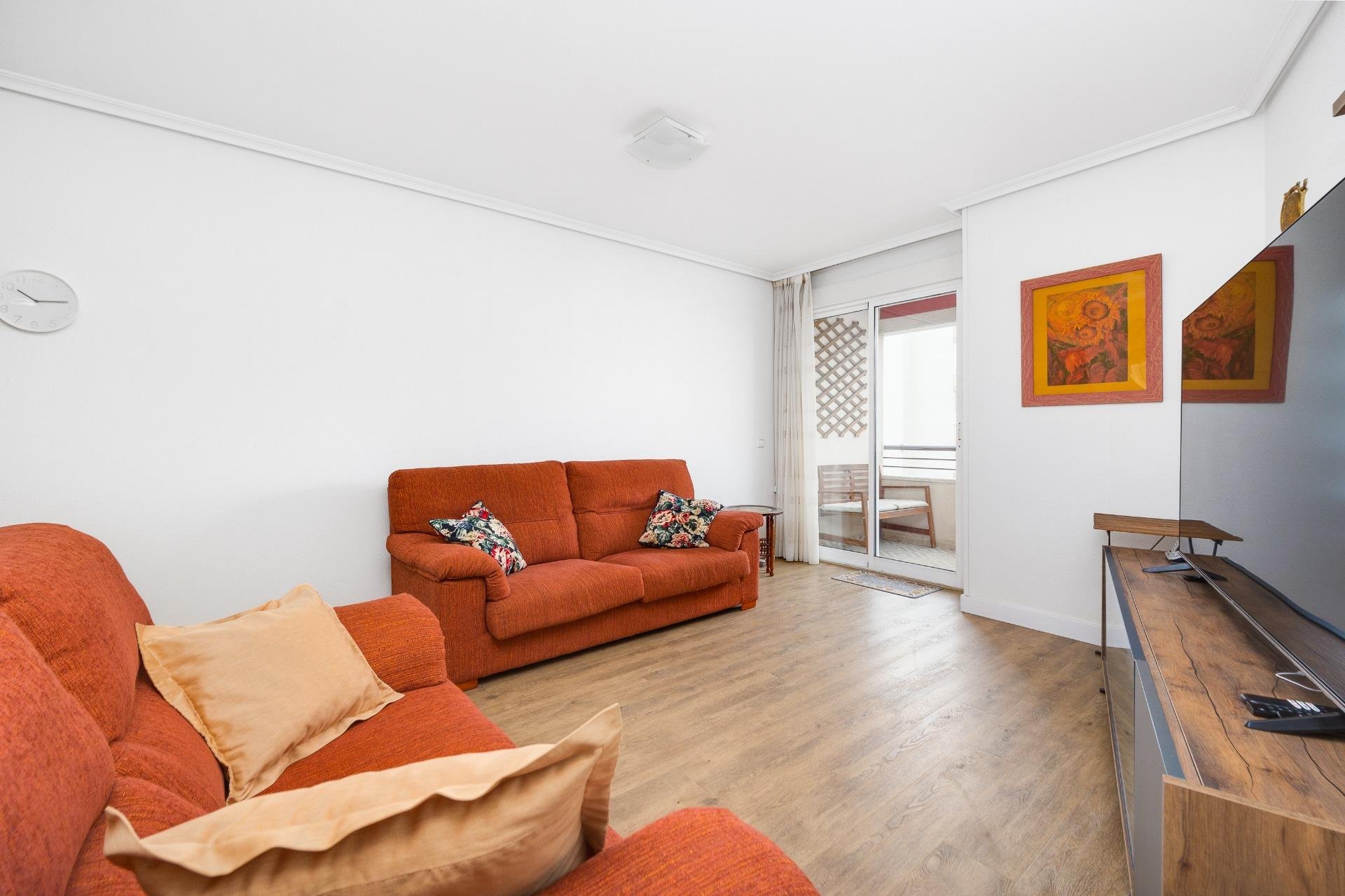 Herverkoop - Appartement -
Torrevieja - Centro