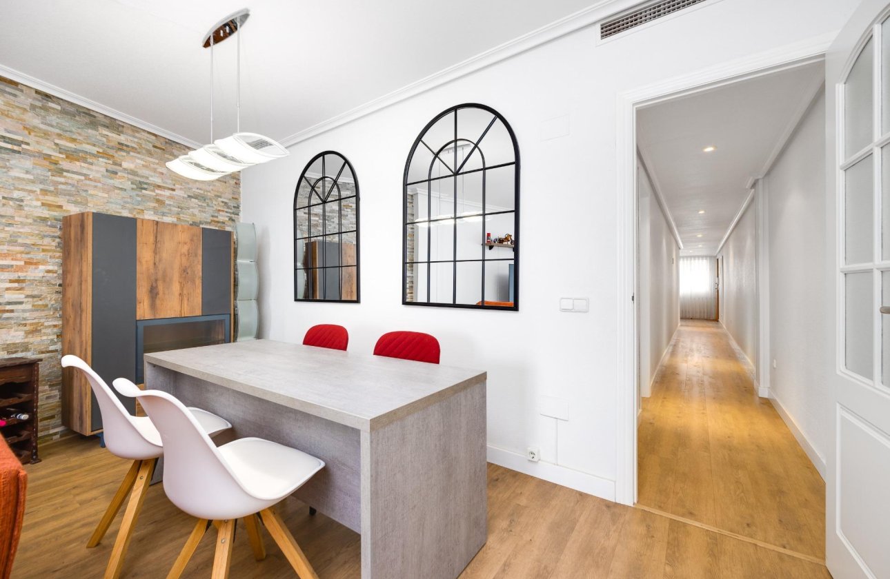 Herverkoop - Appartement -
Torrevieja - Centro