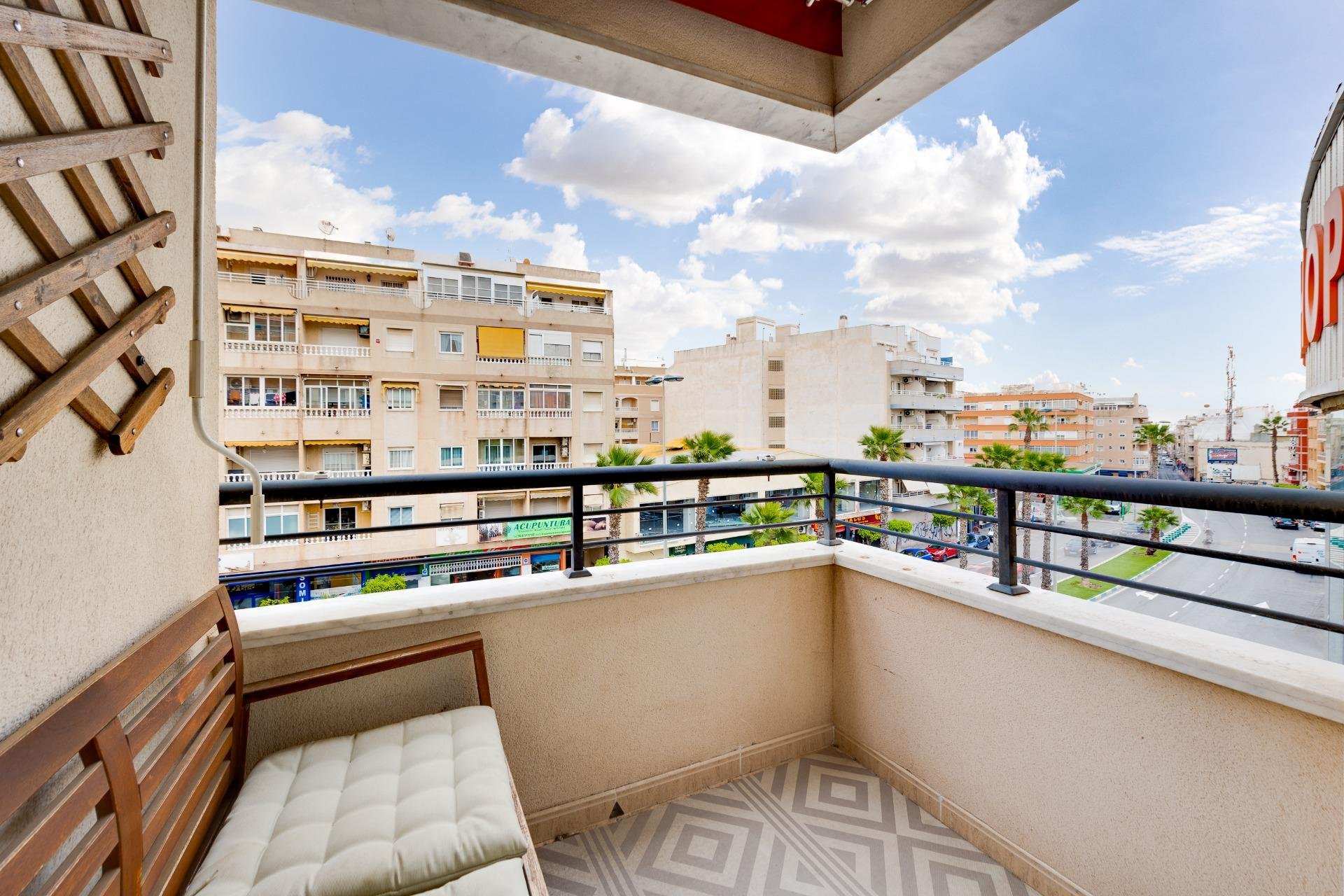 Herverkoop - Appartement -
Torrevieja - Centro