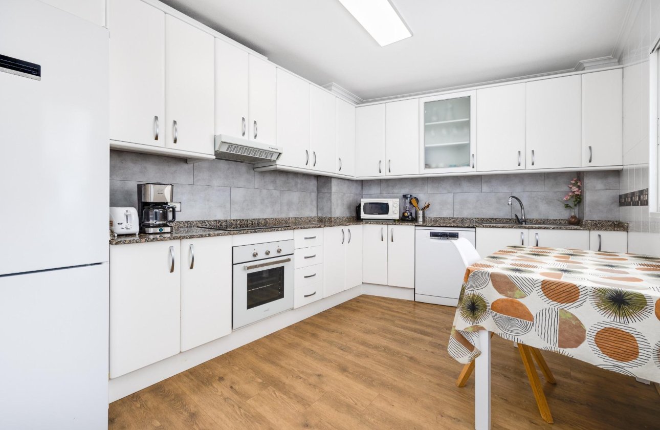 Herverkoop - Appartement -
Torrevieja - Centro