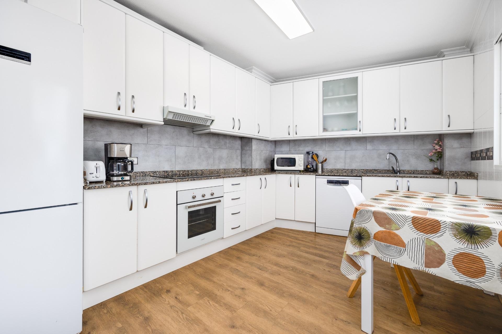 Herverkoop - Appartement -
Torrevieja - Centro