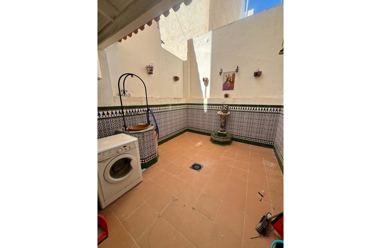 Herverkoop - Appartement -
Torrevieja - Centro