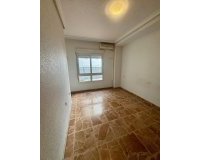 Herverkoop - Appartement -
Torrevieja - Centro