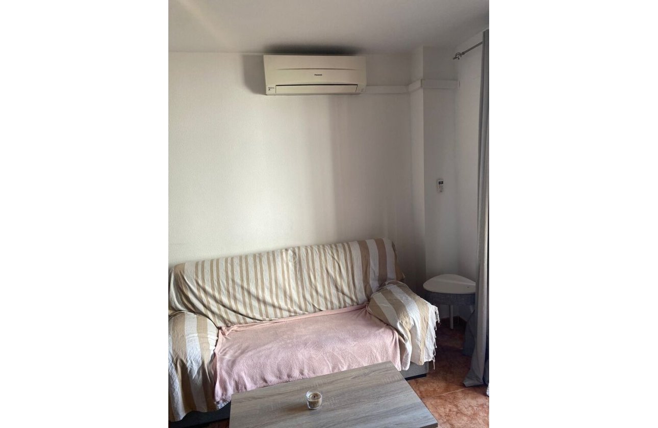 Herverkoop - Appartement -
Torrevieja - Centro