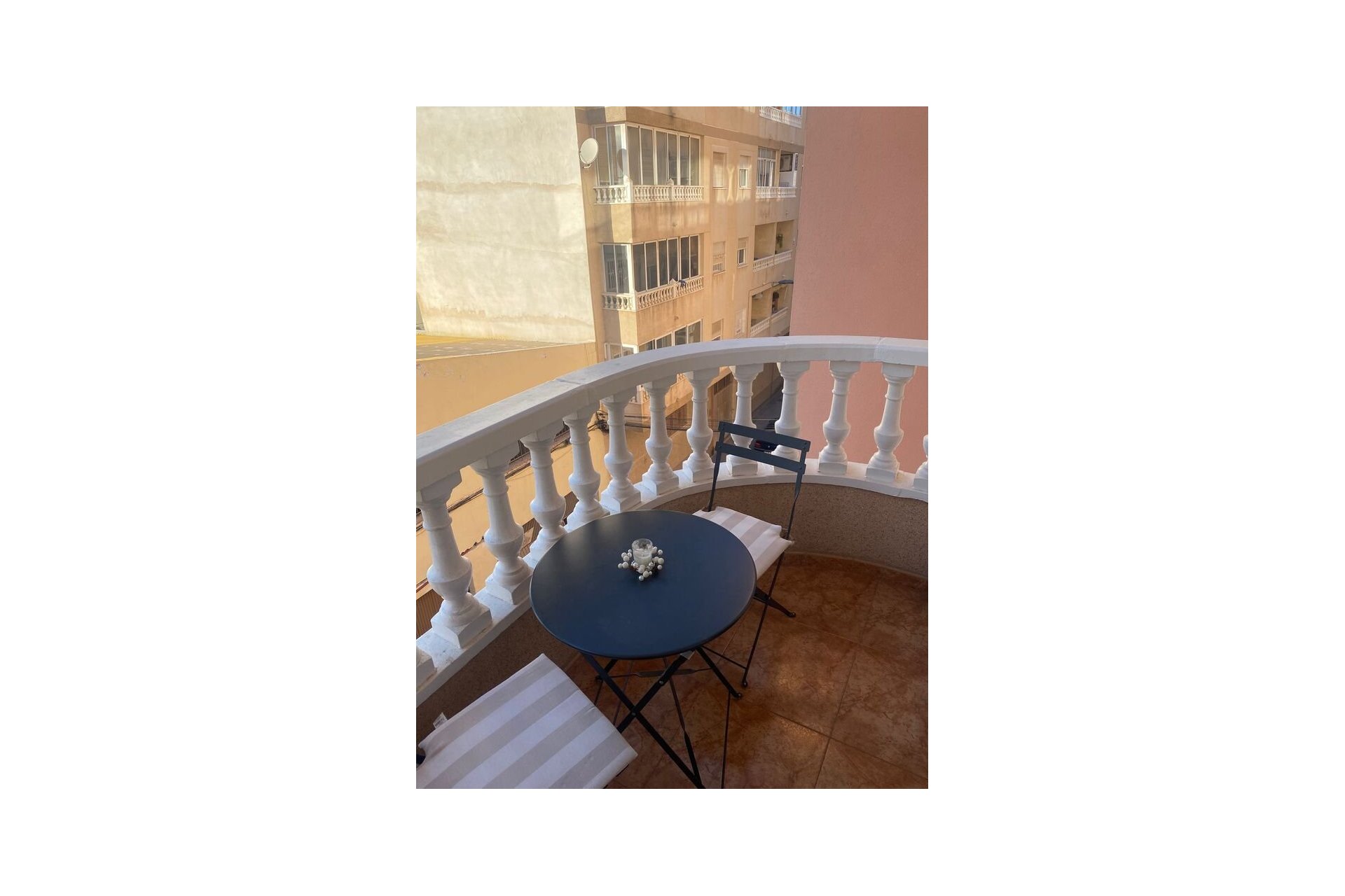 Herverkoop - Appartement -
Torrevieja - Centro