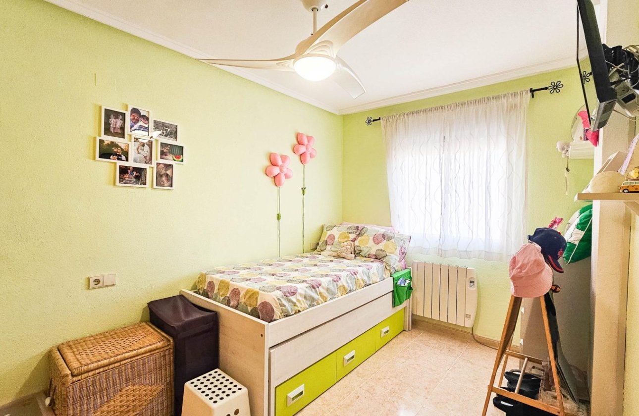 Herverkoop - Appartement -
Torrevieja - Centro