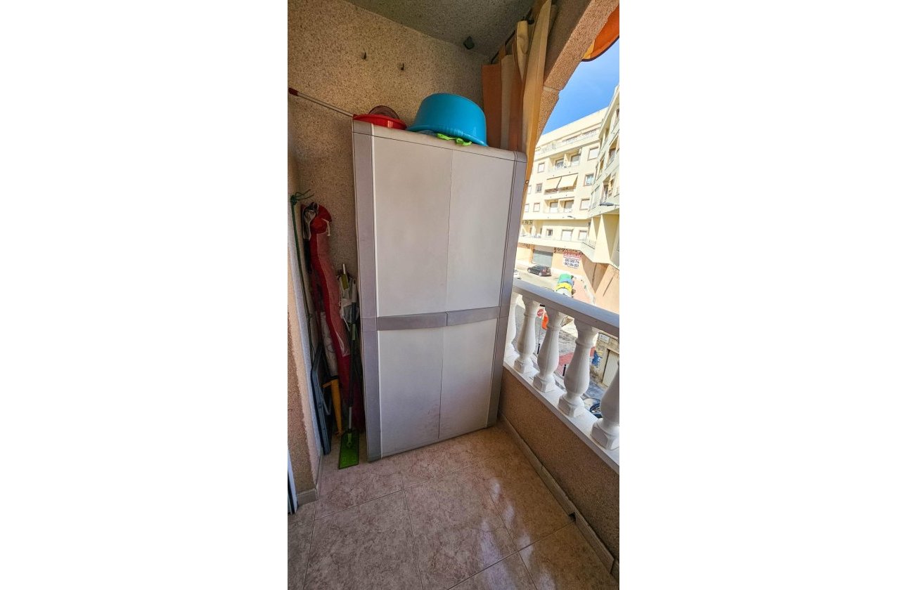 Herverkoop - Appartement -
Torrevieja - Centro