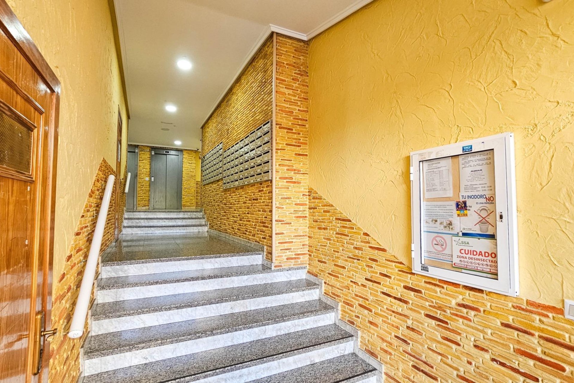 Herverkoop - Appartement -
Torrevieja - Centro