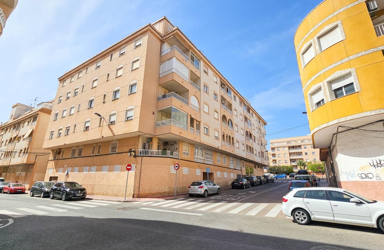 Herverkoop - Appartement -
Torrevieja - Centro